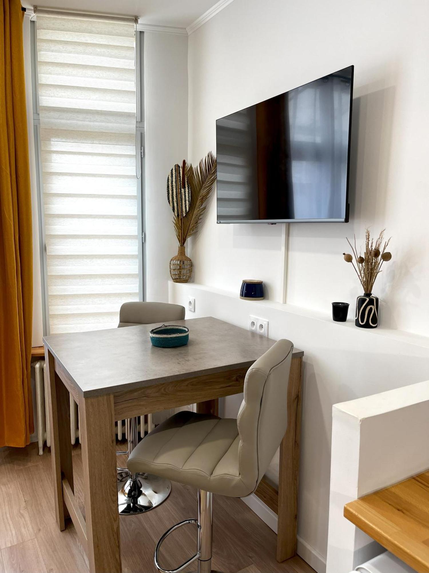 Le Cosmopolite • Hyper Centre • Calme • Proche Gare Apartment Châteauroux Екстериор снимка